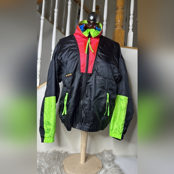 Columbia Jackets & Blazers - Columbia Vibrant Red Black Neon Green Jacket Size Medium Outerwear Hiking Biking
